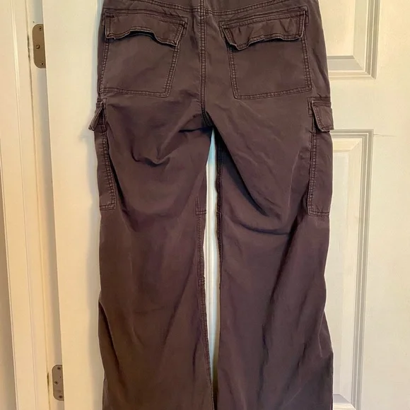 American Eagle Snappy Stretch Low-Rise Baggy Flare Pant  size 6 Regular like new - Picture 6 of 14